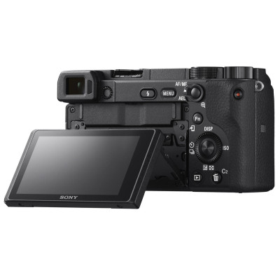 Фотоаппарат Sony Alpha a6400 + E 18-135 mm f/3.5-5.6 OSS (ILCE6400MB.CEC) Фотоаппарат Sony Alpha a6400 + E 18-135 mm f/3.5-5.6 OSS (ILCE6400MB.CEC)