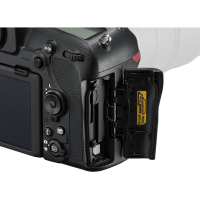 Фотоаппарат NIKON D850 Body (VBA520AE)