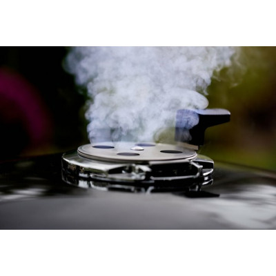 Гриль-центр угольный Weber Summit Kamado E6 61 cm (18201004) Гриль-центр угольный Weber Summit Kamado E6 61 cm (18201004)