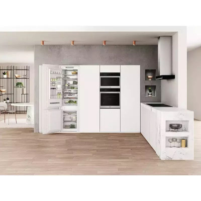 Встраиваемый холодильник Whirlpool WHC20T593P