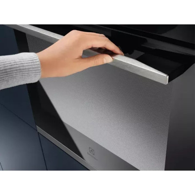 Духовой шкаф электрический Electrolux KOAAS31CX