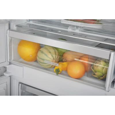 Встраиваемый холодильник Whirlpool SP40802EU