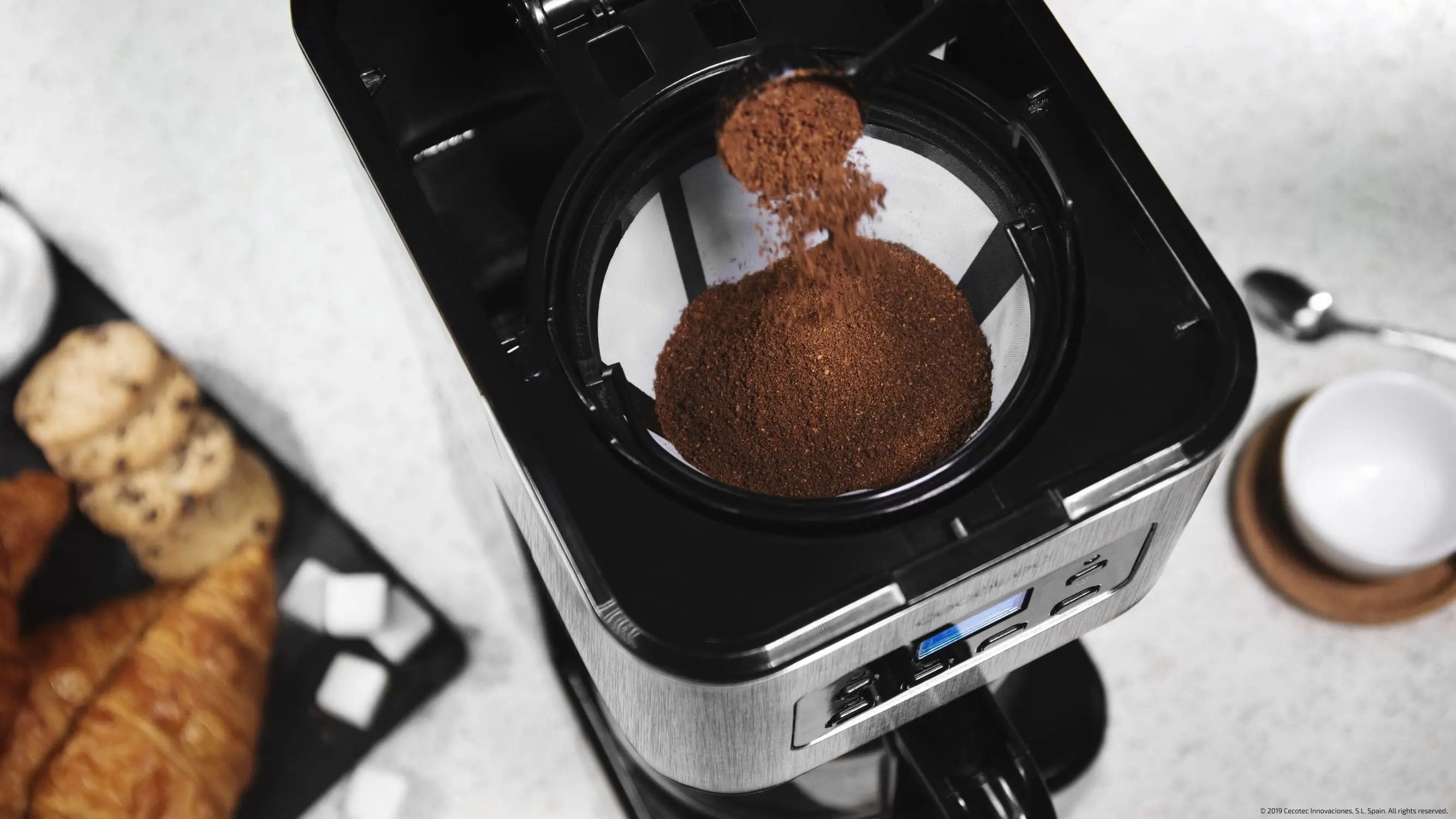 Кофемашина CECOTEC