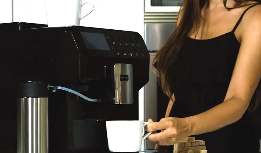 Кофемашина DeLonghi